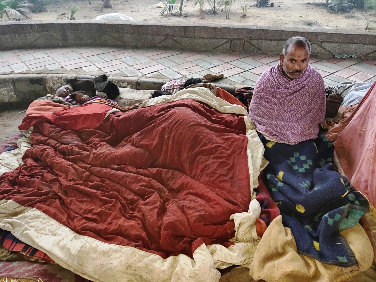 दिल्ली चुनाव में बेघरों का मुद्दा क्यों नहीं