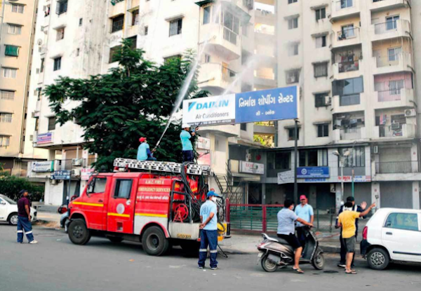अहमदाबाद बना नया कोरोना हॉटस्पॉट !  3 महिलाओं समेत अब तक 43 की मौत