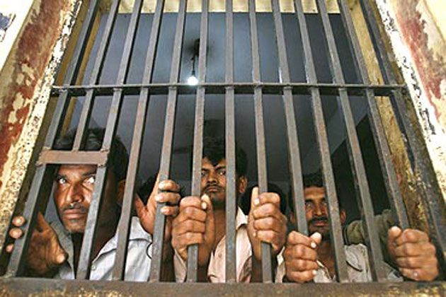 कोरोना महामारी के मद्देनजर क़ैदियों की रिहाई के मामले को गम्भीरता से ले यूपी सरकार: रिहाई मंच