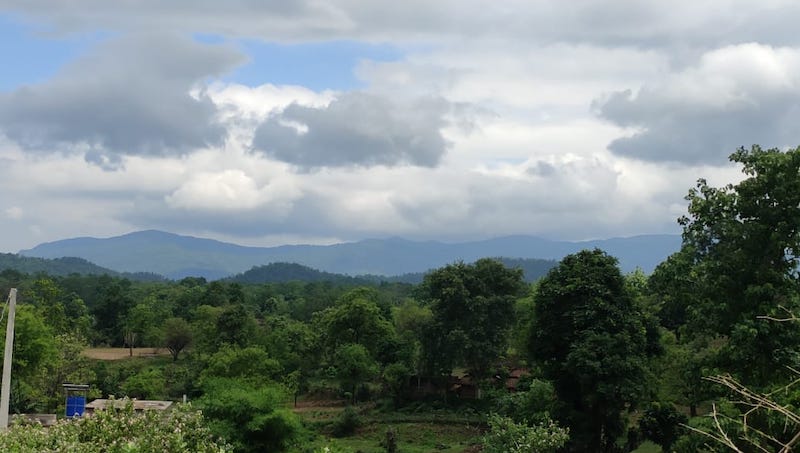 आदिवासियों से जंगलों पर मालिकाना हक छीनने की तैयारी, जलावन समेत दूसरे वनोपजों पर झारखंड सरकार ने लगाया टैक्स 5 tribal 4