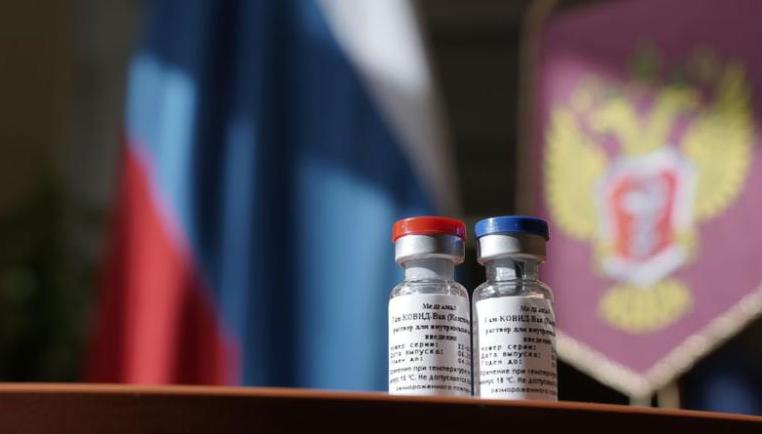 रूसी वैक्सीन ने बिगाड़ा ट्रंप और अमेरिकी-यूरोपीय वैक्सीन कंपनियों का खेल