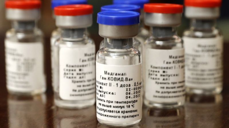रूसी वैक्सीन।