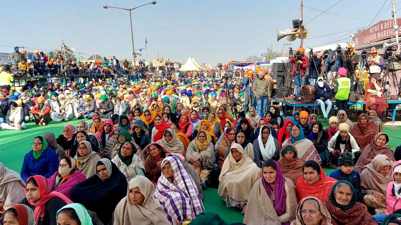 किसान आंदोलनः उत्तराखंड के किसानों ने बैरिकेड तोड़ दिल्ली की तरफ किया कूच, हरियाणा की महिलाओं ने भी संभाला मोर्चा