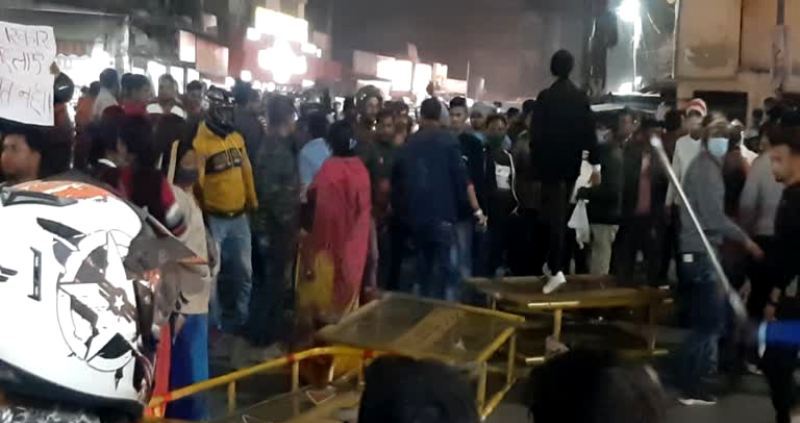 झारखंडः पुलिस ने फरियादियों को सीएम से मिलने से रोका तो लोग हुए उग्र