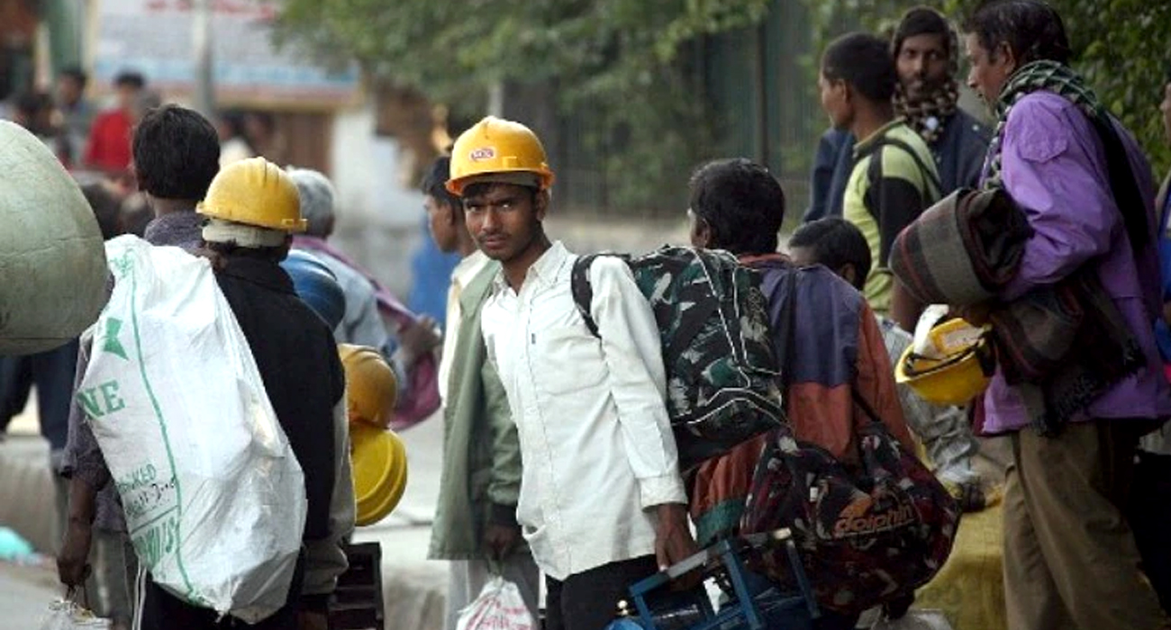 कोविड-19 ने पिछले एक साल में 23 करोड़ भारतीयों को किया बेरोज़गार: अजीम प्रेम जी यूनिवर्सिटी रिपोर्ट