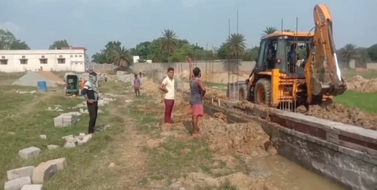 झारखंड: जमीन विवाद को लेकर ग्रामीणों और कंपनी के बीच तनातनी