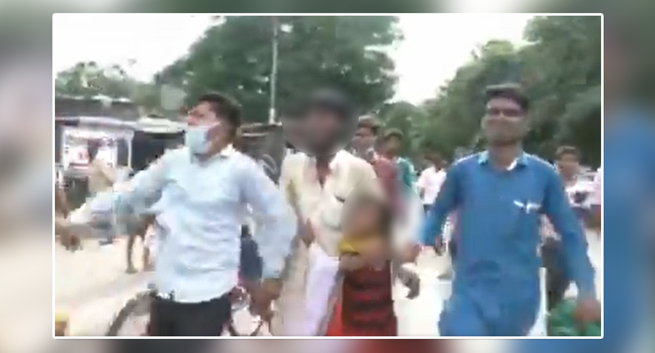कानपुर में सामने आया हिंदू तालिबान का घिनौना चेहरा, पड़ोसियों के झगड़े में परेड निकालकर मुस्लिम पक्ष के शख्स से जयश्री राम के नारे लगवाए