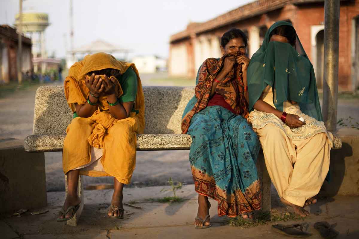 भारत में लैंगिक असमानता:पुरुषों की सोच में परिवर्तन की दरकार