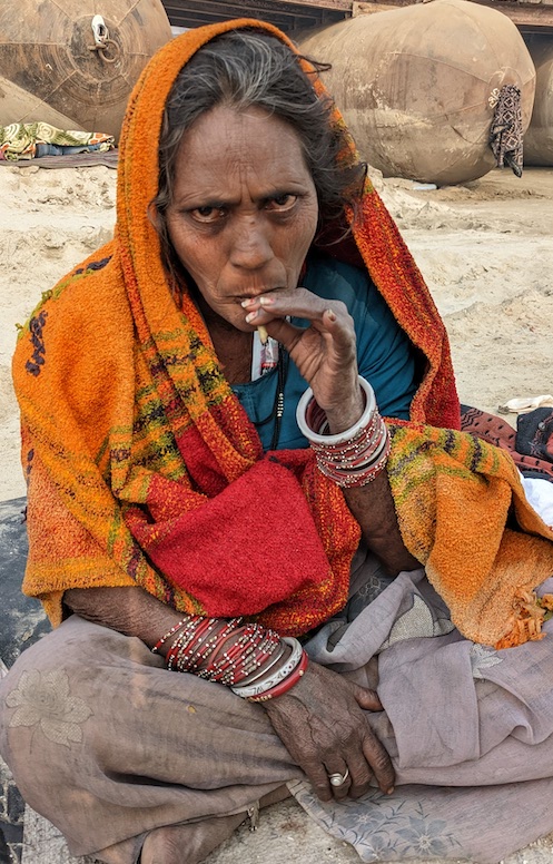 भीख मांगने के लिए मजबूर हैं मेहनतकश मजदूर 10 bheekh6