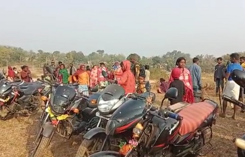 नक्सल उन्मूलन के नाम पर आदिवासी हो रहे हैं पुलिसिया हिंसा का शिकार 9 jharkhand 2 1