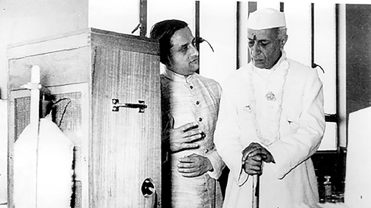 इसरो की स्थापना में नेहरू के योगदान को नहीं पचा पा रही मोदी सरकार: कांग्रेस