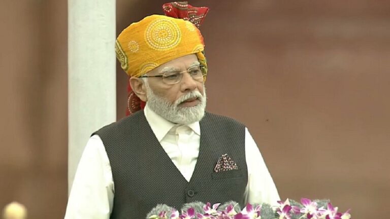 लाल किले से पीएम मोदी का भाषण क्यों डिगे हुए आत्मविश्वास की कहानी बयां कर रहा था!