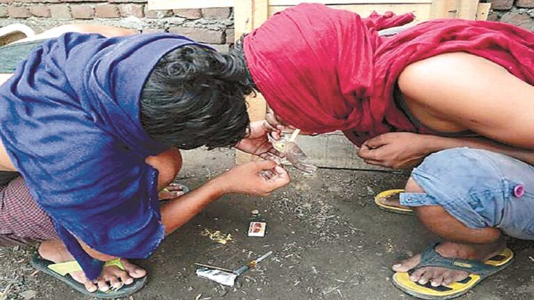 पंजाब के चप्पे-चप्पे में नशे की वजह से फैली हुई है मौत