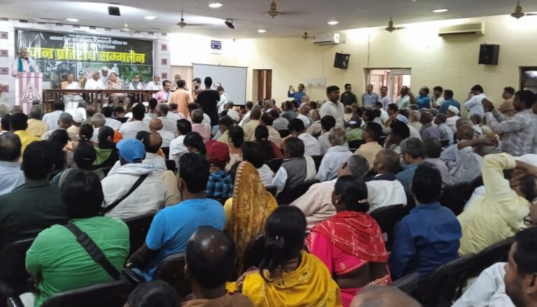 गांधी-विनोबा-जेपी विरासत बचाओ संघर्ष समिति बनारस के हर वार्ड और गांवों में तैयार करेगी सत्याग्रही