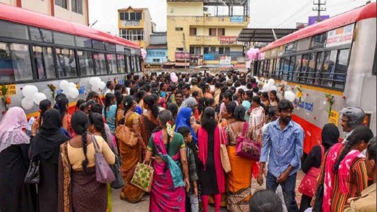 कर्नाटक की मुफ्त बस यात्रा महिलाओं के लिए बड़ा कदम साबित हो रही है