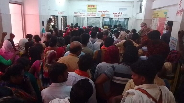 ग्राउंड रिपोर्ट: डेंगू का बढ़ता और स्वास्थ्य विभाग का गिरता ग्राफ, मरीज हलकान