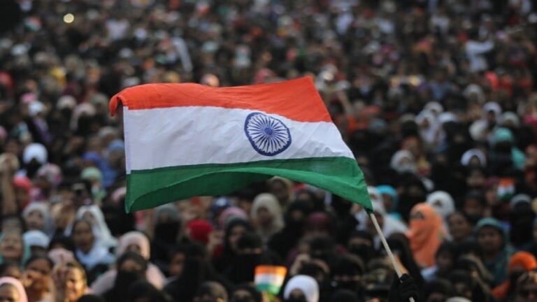 भारतीय लोकतंत्र को नए दावेदारों की तलाश है!