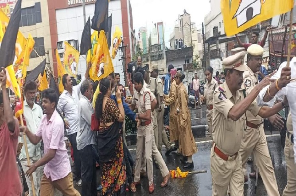 प्रदेशव्यापी बंद: आंध्र प्रदेश में धारा 144 लागू, टीडीपी नेताओं-कार्यकर्ताओं की गिरफ्तारी जारी