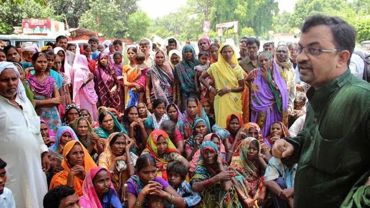 पीएम मोदी के जन्मदिन पर वाराणसी में महिलाओं ने की महिला आरक्षण विधेयक पारित कराने की मांग