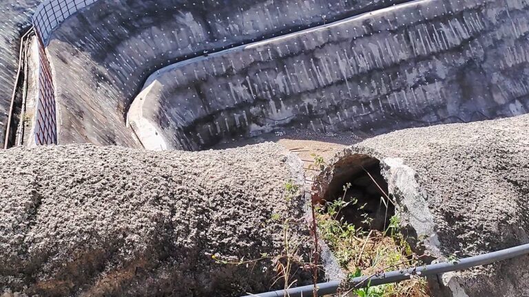 ग्राउंड रिपोर्ट: उत्तराखंड में टनलों के ब्रेकथ्रू के बीच तबाह हो रहे दर्जनों गांव