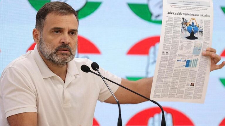 राहुल गांधी ने फिर बोला अडानी पर हमला, कहा- मोदी जी के चहेते उद्योगपति ने जनता की जेब से काटे 32 हजार करोड़