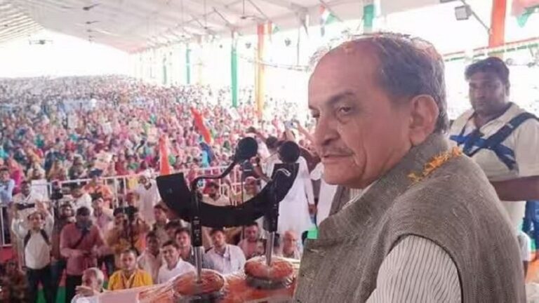 उम्र के ढलान पर चौधरी वीरेंद्र सिंह के सियासी पैंतरे