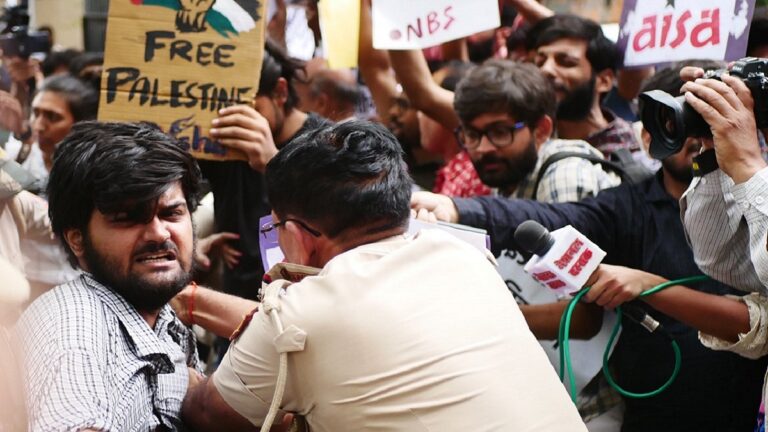 भारत में इजराइल के समर्थन में रैलियों को अनुमति लेकिन फिलिस्तीन के लिए एकजुटता पर कार्रवाई