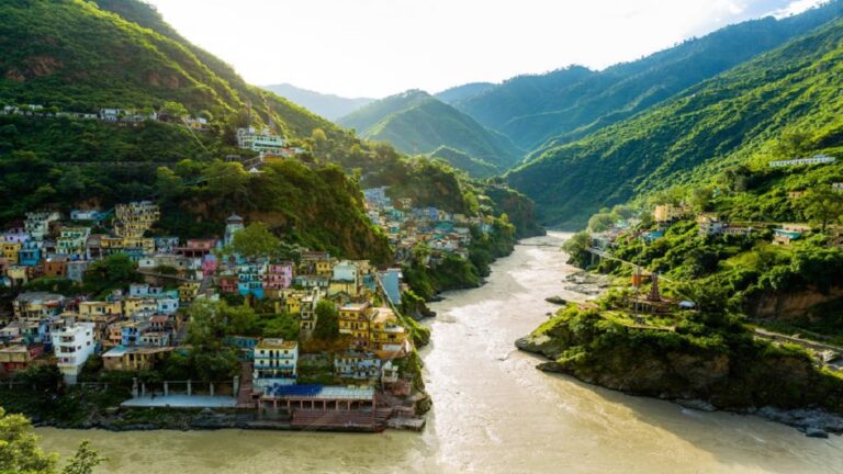 हिमालयी क्षेत्र पर मंडराता खतरा, ‘विकास’ नहीं रुका तो मचेगा विनाश का तांडव
