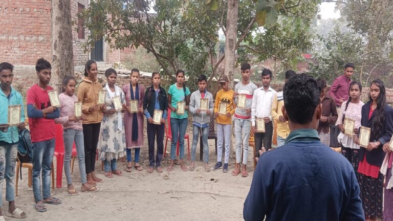 संविधान दिवस पर संगठनों ने शुरू की ‘हर घर संविधान’ यात्रा, लोगों को कर रहे हैं जागरूक
