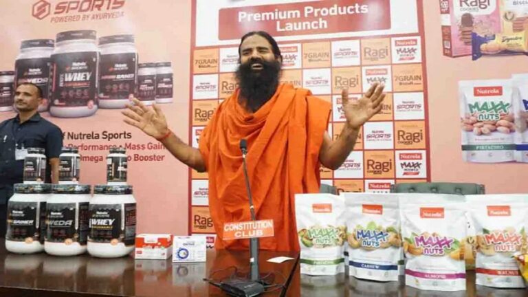 सुप्रीम कोर्ट ने पतंजलि एमडी और बाबा रामदेव को लगाई कड़ी फटकार, दूसरी माफ़ी भी अस्वीकार