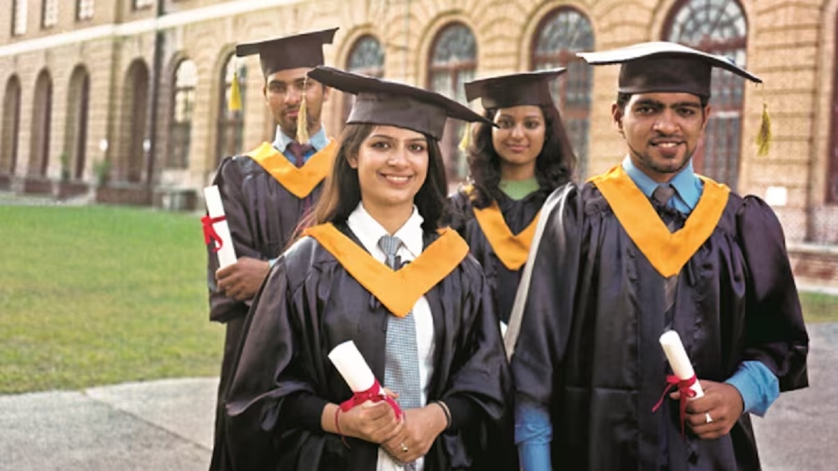 एशिया में भारतीय विश्वविद्यालयों की अव्वल रैंकिंग और फॉरेन यूनिवर्सिटी के भारतीय शिक्षा बाजार में दस्तक में आखिर सच क्या है?