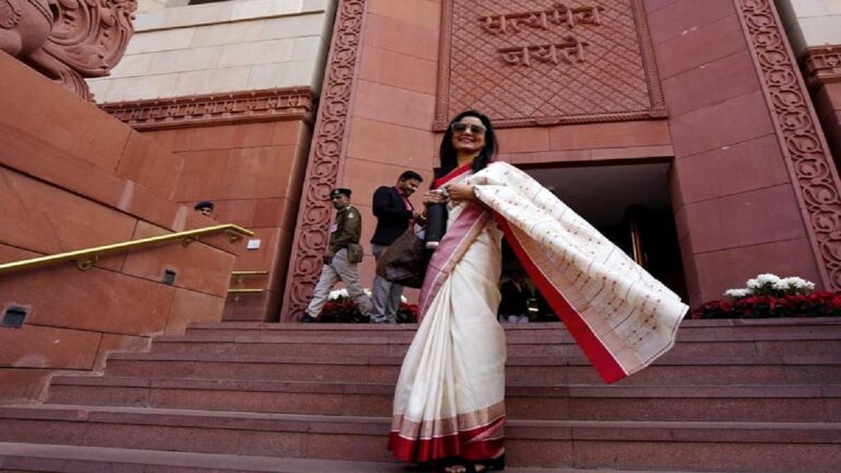 ‘द्रौपदी’ के वस्त्र हरण के बाद अब आप महाभारत देखेंगे: संसद से निष्कासन पर महुआ मोइत्रा