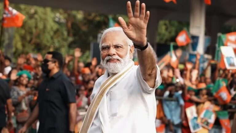 अंधाधुंध रेवड़ियां बांटने वाली भाजपा को क्यों है विपक्ष की ‘रेवड़ियों’ पर एतराज