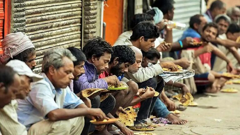 मोदी राज में 24.82 करोड़ लोगों को गरीबी रेखा से बाहर निकालने का नीति आयोग का दावा,  अर्थशास्त्रियों ने उठाए गंभीर सवाल