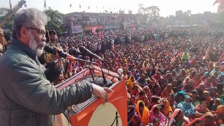 राष्ट्रपति आदिवासी लेकिन लूटे जा रहे हैं आदिवासियों के जल, जंगल और जमीन: दीपंकर
