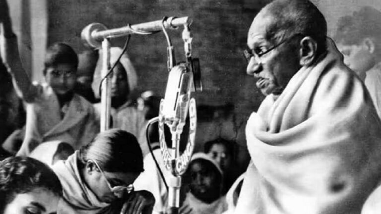 समय के साथ और विराट होते जा रहे गांधी