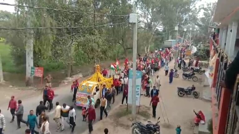 राष्ट्रीय प्रतीक चिन्हों के सम्मान में मिर्जापुर में निकाली गई जनचेतना यात्रा