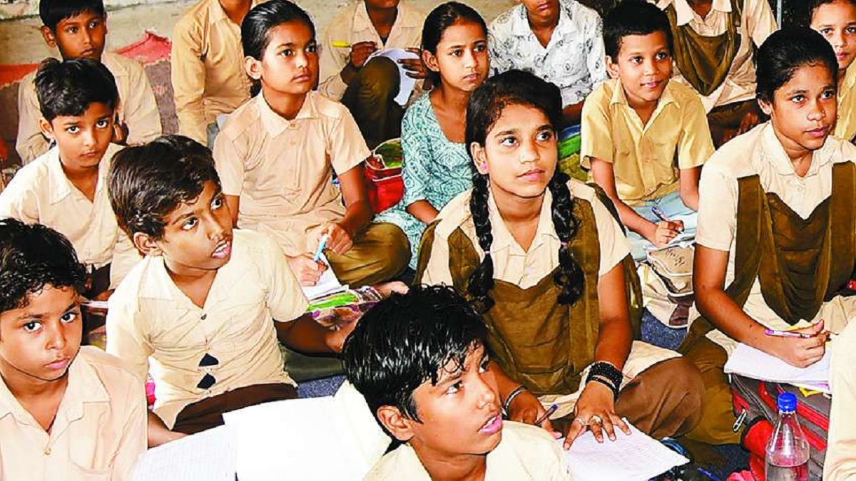 ग्राउंड रिपोर्ट: राजस्थान के ग्रामीण क्षेत्रों में शिक्षा व्यवस्था बदहाल, स्कूलों में कई विषय के शिक्षक नहीं