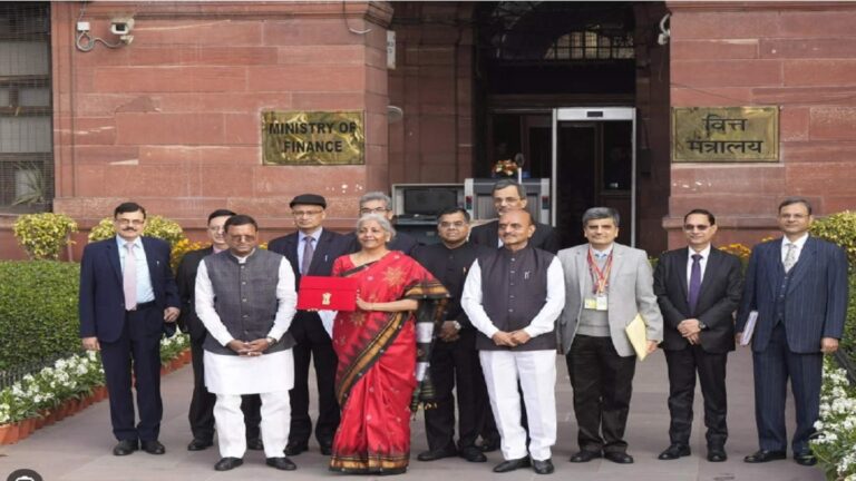 आत्मनिर्भर और खुशहाल भारत की नारेबाजी नहीं, ठोस जन-पक्षधर नीति चाहिए जनाब 