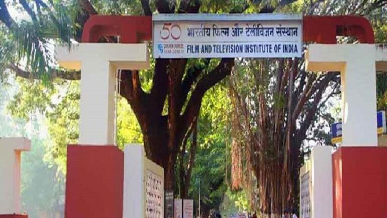 FTII कैंपस में ‘राम के नाम’ की स्क्रीनिंग के बाद छात्रों पर हमला, हमलावरों ने लगाए ‘जय श्री राम’ के नारे