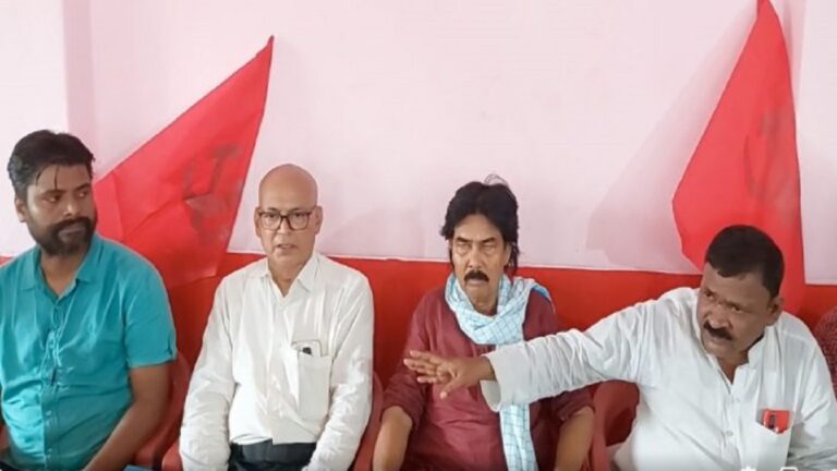 फुलवारीशरीफ: बलात्कार और हत्या के खिलाफ पटना के डीएम के समक्ष भाकपा माले का प्रदर्शन