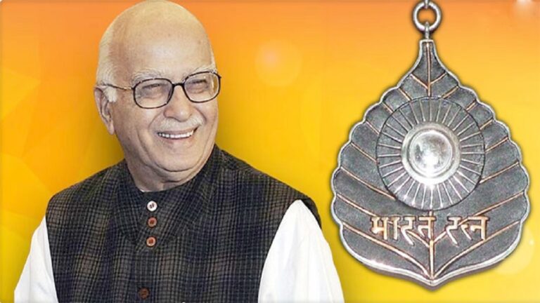 आडवाणी जिसके रत्न हैं वह किसका भारत है?