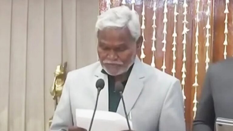 चंपई सोरेन ने ली झारखंड के नए सीएम की शपथ, 5 दिन की ईडी रिमांड पर भेजे गए हेमंत
