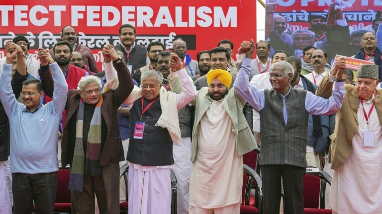 दक्षिणी राज्यों ने केंद्र के खिलाफ क्यों खोल दिया है मोर्चा?