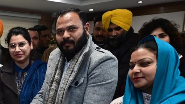 आप के कुलदीप कुमार को सुप्रीम कोर्ट ने बनाया चंडीगढ़ का मेयर
