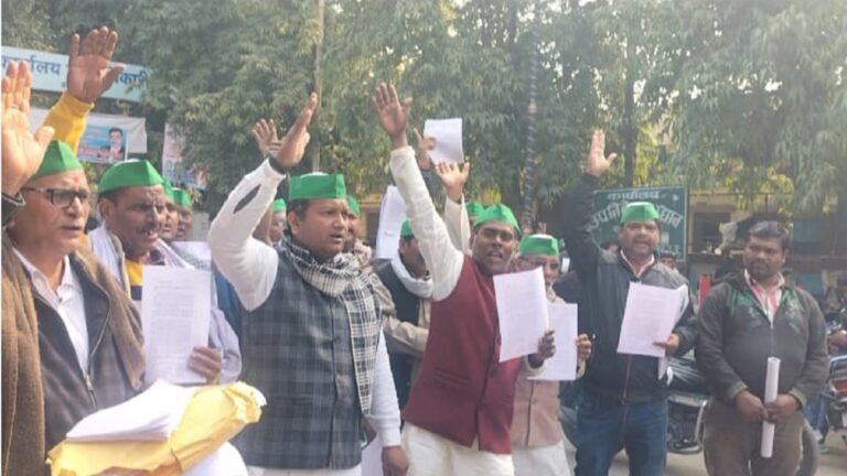 ग्राउंड रिपोर्ट: किसानों ने क्यों कहा-2024 में ‘डबल इंजन’ के साथ-साथ पूरी ‘बोगी’ भी पलट देंगे!
