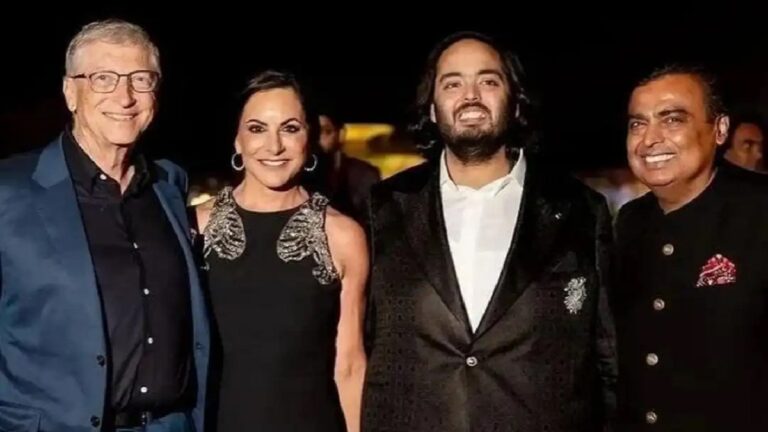 जामनगर में वैभव की अश्लीलता और सेठ जी के चिड़ियाघर में बदलता भारत