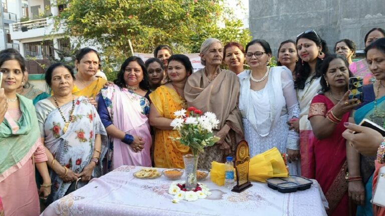 अहम सवाल है कि महिलाओं को निर्णय लेने की आजादी है या नहीं: रूपरेखा वर्मा