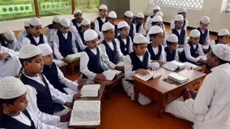 इलाहाबाद हाईकोर्ट ने यूपी मदरसा बोर्ड कानून 2004 को असंवैधानिक घोषित किया