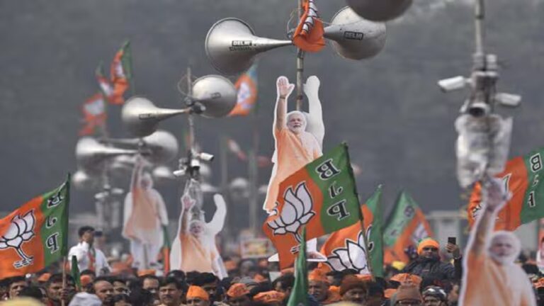 भाजपा शासन और भारतीय प्रजातंत्र व संविधान को खतरे